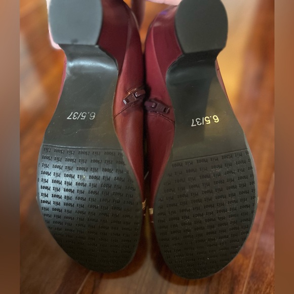 NWOB Mix Mooz heeled booties with buckle size 6.5/37 - Picture 2 of 4